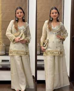 Elegante Conjunto de Kurti y Palazzo con Adornos de Seda Fendy y Dupatta – Estilo Glamuroso Tradicional - Product Image 2