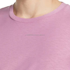 เสื้อยืดโอเวอร์ไซส์สำหรับผู้ชาย เสื้อยืดผู้ชายโอเวอร์ไซส์ที่ดีที่สุด - Product Image 6