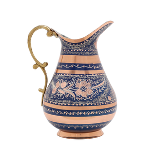 Elegant made in India hammered <b>copper</b> water pitcher with matching lid and a classic loop <b>handle</b>, available at wholesale prices. - Product Image 2