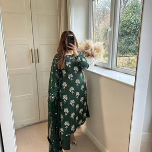 Ensembles pour femmes de créateur, haut long, pantalon, dupatta dans un style chic - Product Image 3