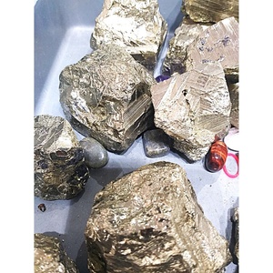 Piedras Preciosas Semipreciosas Naturales de Pirita Dorada de Perú Talladas en Bruto, Piedras Curativas de Amor y Feng Shui a Precio Económico al por Mayor - Product Image 1