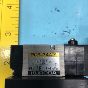Vanne solénoïde KURODA PCS-244-Y avec collecteur - Équipements et pièces semi-conducteurs d'occasion fiables à l'échelle mondiale - Product Image 2