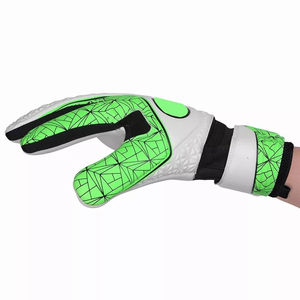 Gants de gardien de but de football personnalisés, professionnels, de haute qualité, en latex allemand, avec protection des doigts, respirants, pour entraînement et matchs, sur mesure. - Product Image 2