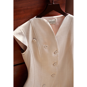 Chaleco Elegante Beige Asimétrico para Mujer, con Mangas Cortas, Estilo Oficina, Moderno, Casual de Negocios, Marca YONA - Product Image 6