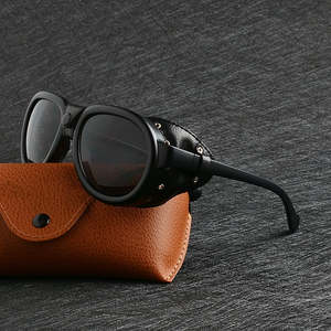 LMA Hot Selling Retro Custom Design Brand Shades Square Women Ins Luxury Men Gafas De Sol UV400 High Quality 2024 <b>Sunglasses</b> - Product Image 1
