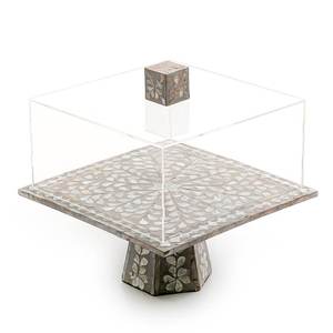 Support à gâteau artisanal ultime en nacre, socle en coquille grise à motifs étoilés avec couvercle transparent, parfait pour la présentation de desserts. - Product Image 2