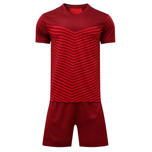 Uniforme de Fútbol Unisex en Oferta con Colores y Logotipo Personalizados, Diseño Impreso Transpirable de Manga Corta, Poliéster de Alta Calidad - Product Image 1