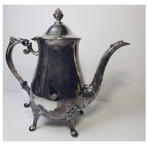 Tetera Plateada Decorativa y Moderna para Hoteles y Mesas de Centro, Tetera Metálica Elegante para Espresso a los Mejores Precios - Product Image 4