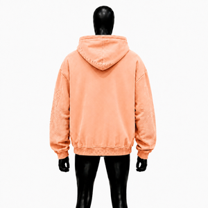 Sudadera con Capucha Extra Grande Personalizada Color Durazno con Gráfico de Árbol del Bosque Negro, Estilo Vintage Desgastado, Sudadera Informal para Hombre y Mujer - Product Image 2
