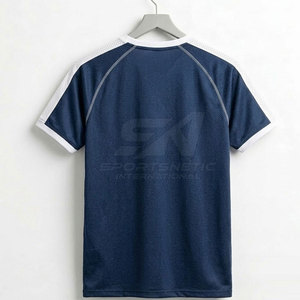 เสื้อยิมสมัยใหม่ ออกแบบสำหรับผู้ที่รักการออกกำลังกาย ด้วยโครงสร้างน้ำหนักเบาและสวมใส่สบายขณะฝึกซ้อม - Product Image 2