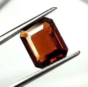 Maravillosa Turmalina Naranja Natural de 2.75 Quilates, Corte Esmeralda, Facetada, Piedra Preciosa Suelta de 8.4X10.4 mm para Joyería - Product Image 1