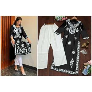 ชุดผ้าคอตตอนผ้าเรยอนปักลายผ้าสีดำ - Product Image 1