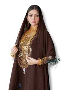 Abaya longue pour femme Awais House, en polyester brodé et perlé, couleur bordeaux, coupe modeste, manches longues, encolure cœur, faite à la main - Product Image 2