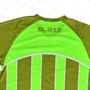 ชุดฝึกฟุตบอลผ้าโพลีเอสเตอร์ชุดฝึกเล่นฟุตบอลของเด็กผู้ชายเครื่องแบบของผู้ชายชุดฟุตบอลฝรั่งเศสดีไซน์ใหม่100% ออกแบบได้ตามต้องการ - Product Image 4