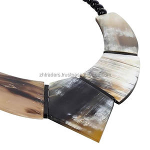 Collar Personalizado Hecho a Mano, Moderno y Personalizable para Mujeres y Niñas, para Eventos, Fiestas, Bodas, con Cuerno de Búfalo - Product Image 6