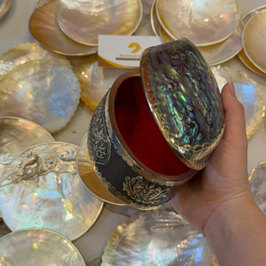 Exotic Mother of Pearl Shell Jewelry Box Classic Oval <b>Display</b> <b>Case</b> - Product Image 5