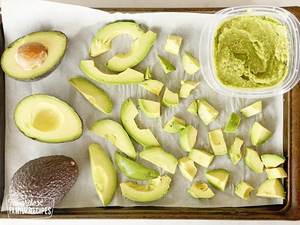 Delicioso Aguacate Entero Congelado de Primera Calidad, Hecho en Vietnam, Empacado en Bolsas de Varios Tamaños - Product Image 2