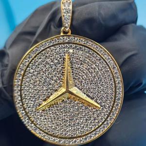 Colgante de disco redondo de alta calidad con moissanita, chapado en oro con plata 925, símbolo de lujo, joyería fina, colgantes y dijes - Product Image 1