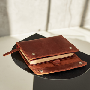 ปกหนังสือไบเบิลหนังแท้แบบสั่งทำพิเศษ พร้อมสลักชื่อและช่องใส่ของ - Product Image 2