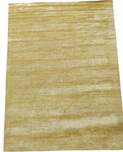 Alfombra de Seda Dorada Mustard Gold – Alfombra de Lujo Minimalista Tejida a Mano - Product Image 2