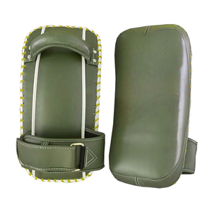 Bouclier de frappe en cuir de haute qualité pour l'entraînement de Muay Thai et de boxe – Équipement d'arts martiaux de qualité pour les coups de poing et de pied - Product Image 6