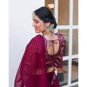 Sari indien en mousseline de Banarasi avec broderies de sequins, couleur bordeaux, pour mariages, Diwali, fêtes, collection de luxe ethnique pour femmes - Product Image 5
