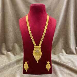 Ensemble de 4 colliers ras-de-cou de luxe faits à la main en laiton plaqué or de haute qualité pour femme, bijoux durables pour fiançailles et mariage - Product Image 2