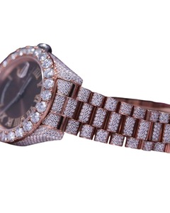 Reloj de Lujo para Hombre con Movimiento Antiguo, Incrustaciones de Diamantes VVS Moissanite, Esfera Marrón, en Oro Rosa, Estilo Hip Hop, Personalizado, Alta Calidad - Product Image 2