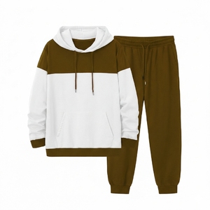 Ensemble de survêtement personnalisable pour homme : Sweat à capuche en coton épais et pantalon de survêtement rayé vintage, avec manches effet délavé soleil et strass - Product Image 1