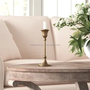 Support de bougie en fer rustique fait à la main pour les salons vintage et les événements de Noël - Product Image 2