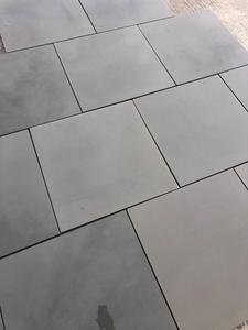 Dalles et plaques de pierre de grès gris Kandla de qualité supérieure, finition polie, design moderne, découpées sur mesure pour revêtements de sol et murs - Product Image 4