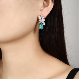 Pendientes de Plata con Diamantes para Mujer, Corte Pera, Lágrima Azul, Joyería Clásica para Boda - Product Image 4