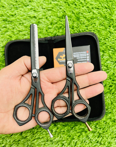 Tijeras de Barbero Profesionales de Acero Inoxidable Negro Mate para Diestros, Ligeras, con Etiqueta Privada Personalizada, 28 Dientes, Más Vendidas - Product Image 1