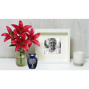 Urna Pequeña Azul Árbol de la Vida para Cenizas Humanas, Mini Urnas Conmemorativas que Crean un Lugar de Descanso Cálido para su Ser Querido - Product Image 3
