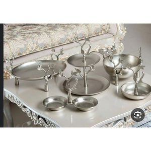 Base de présentation papillon plaquée or de haute qualité avec bol en poudre blanche pour servir des aliments et des chocolats, provenant d'Inde - Product Image 6