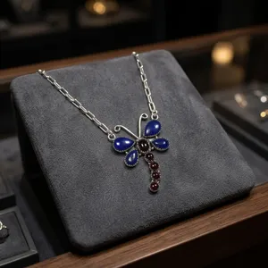 Collar con colgante de mariposa de plata de ley 925 con lapislázuli azul y granate granate, engaste en bisel, para mujer, uso diario - Product Image 4