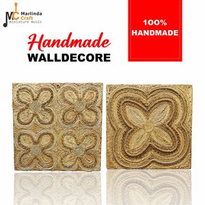 Décoration murale artisanale en batik - Product Image 1