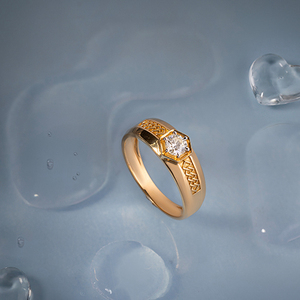 Anillo de Diamantes Geométrico para Hombre, Anillo de Oro de Dos Tonos con una Piedra Central Cuadrada, Halo de Diamantes Completo, Banda de Diamantes en Canal - Product Image 1