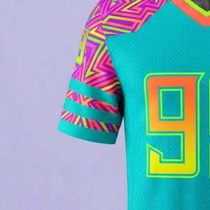 Jersey de Fútbol Americano Sublimado Personalizado de la Mejor Calidad, Manga Corta, Logotipo Bordado Personalizado, Malla Duradera y Cómoda - Product Image 6