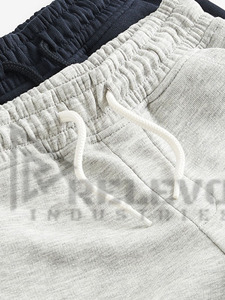 กางเกงขาสั้นลำลองผู้ชายผ้าฝ้าย 100% ระบายอากาศได้ดี เป็นมิตรกับสิ่งแวดล้อม เอวยางยืดระดับกลาง ความยาวระดับเข่า น้ำหนักมาก รับผลิตตามสั่งขายส่ง - Product Image 2