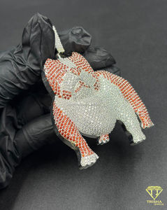Pendentif Bouledogue Iced Out en Moissanite Rouge et Blanche, Collier de Luxe Hip Hop avec Breloque Animale - Product Image 1