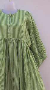 Vestido Casual de Otoño para Mujer, Estampado Floral con Rayas Verdes, 100% Algodón, Estilo Bohemio, Corte Regular, Cintura Natural, Lavable - Product Image 5