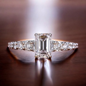 Bague de fiançailles en or blanc avec diamant taille émeraude, sertie pavé, classique, pour femme, bijoux fins - Product Image 5