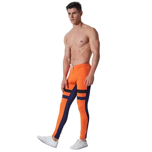 Leggings elegantes para MMA hechos con tela elástica de primera calidad que ofrece comodidad, flexibilidad, transpirabilidad y soporte confiable. - Product Image 2