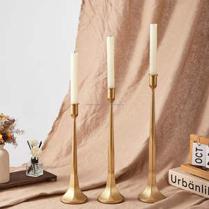 Porte-bougie en métal fait main par un designer, découpe artistique, design élégant, éclairage décoratif, Noël, Saint-Valentin, anniversaire - Product Image 4