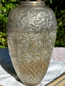 Vase à fleurs en aluminium, design métallique, idéal pour la décoration intérieure, pot décoratif et décoration de mariage à prix de gros - Product Image 1