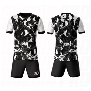 ชุดกีฬาฟุตบอลคุณภาพสูง ซีรีส์ทีมฟุตบอล ดีไซน์ใหม่ รับผลิตตามแบบ OEM เสื้อยูนิเซ็กซ์ พิมพ์ลาย ระบายอากาศได้ดี ผลิตจากโพลีเอสเตอร์ - Product Image 5