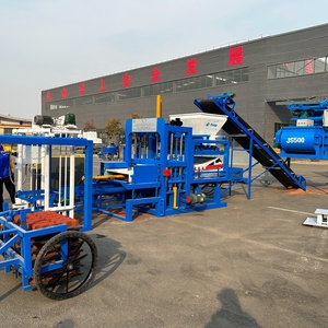 Pequeña Máquina Automática Hidráulica QT4-15 para Fabricación de Ladrillos Sólidos, Adoquines de Concreto a Color y Bloques Huecos de Cemento - Product Image 4