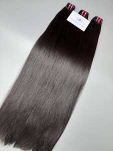 Meilleure qualité naturelle 100% paquets de cheveux vietnamiens droits extensions de cheveux de trame avec sensation de main douce style lâche vagues profondes - Product Image 4