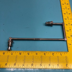 AMAT 0020-76450 BRACKET TOP MTG SHORT MANIFOLD FAC - Equipo y piezas de semiconductores de confianza globales de la marca Legacy - Product Image 1